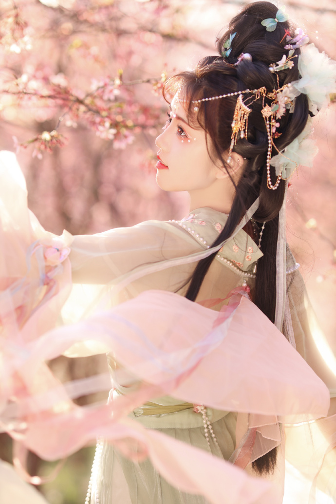 巫女图 封面