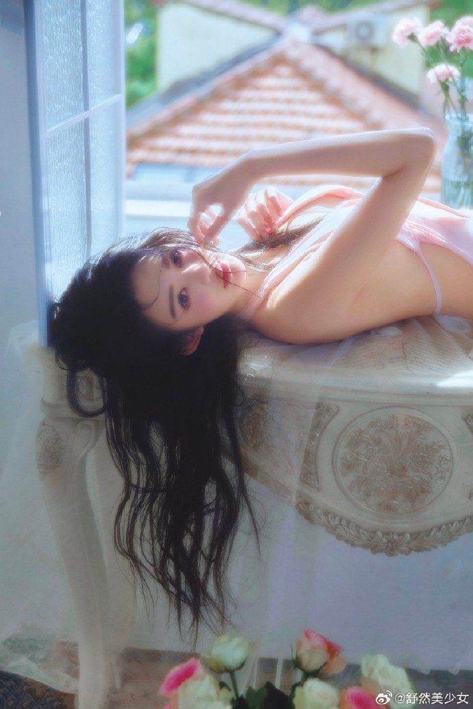 光影笔记:黑色幽默 · 细腻