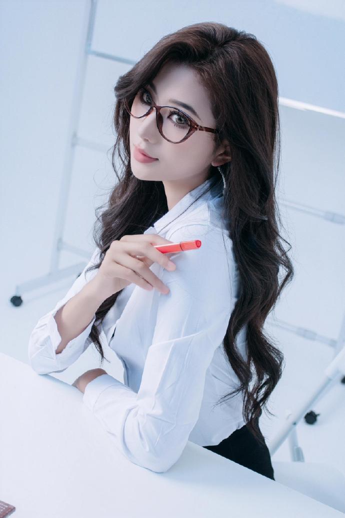 一口气刷完,Netflix重磅新剧终于来了
